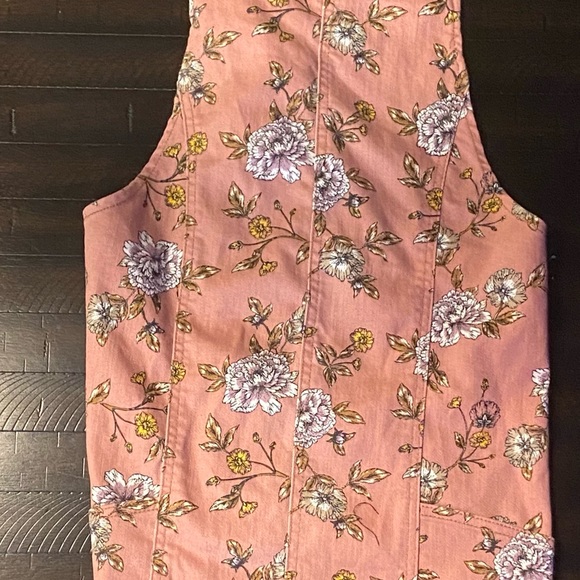 OVERALL FLORAL DRESS                                  *brand new *very cute - Picture 3 of 4